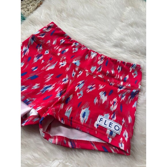 Fleo shorts Small - Picture 2 of 7